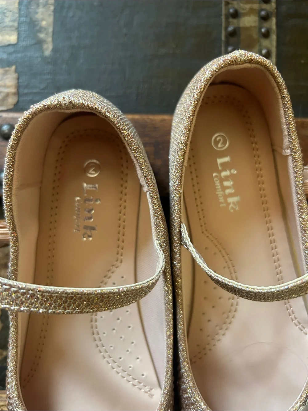 Link Kids Sparkle Mary Jane Flats in Rose Gold; kids size 2